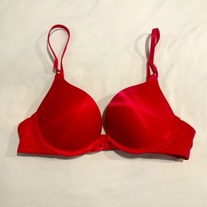 34AA Victoria Secret Bombshell Bra